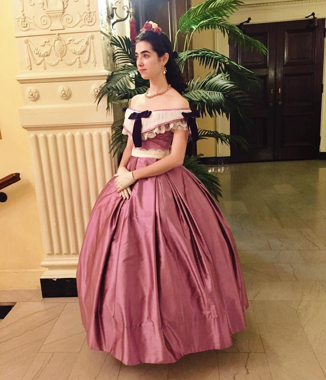 Retro Victorian Noble Lady Gow - огляд і ціна Evening Gown
